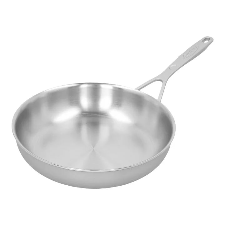 Demeyere Industry 5 9.5-inch, 18/10 Stainless Steel, Frying Pan Stay-cool, shot-blasted stainless-steel handles are securely welded and ultra-hygienic. The Silvinox surface treatment makes dishwasher-safe Industry a cinch to clean.
