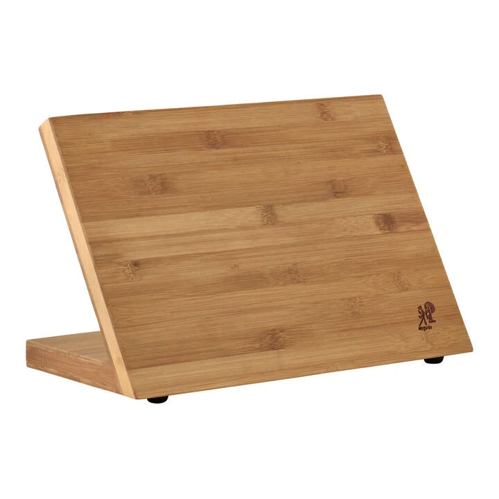 MIYABI Storage Bamboo, Magnetic Easel - Holds Seven Knives